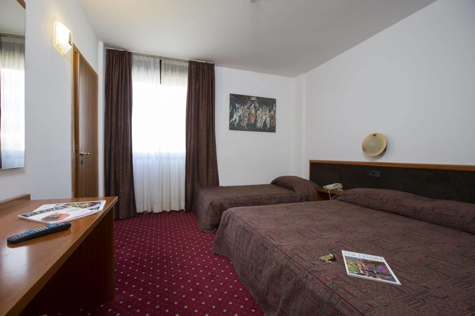 Hotel Toscana Ambassador 4*